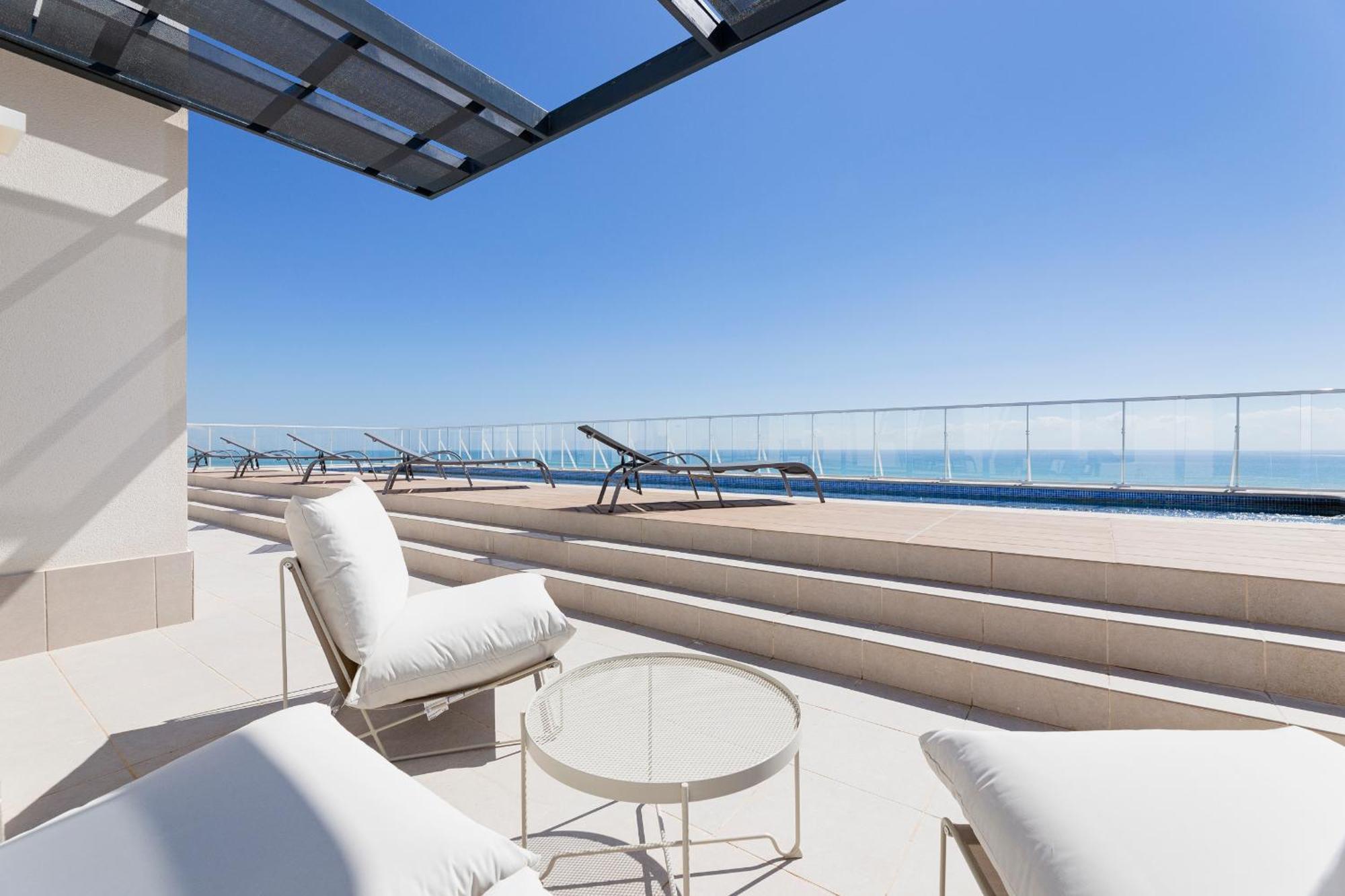 Apartamentos Canet Al Mar. Canet d'En Berenguer Bagian luar foto